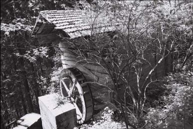 kleines Bild der Mühle in Aschau im Zillertal