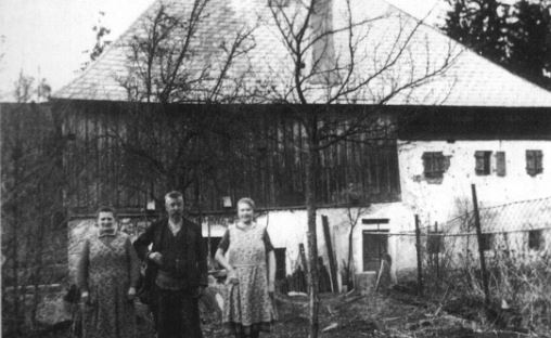 kleines Bild der Schmied im Graben