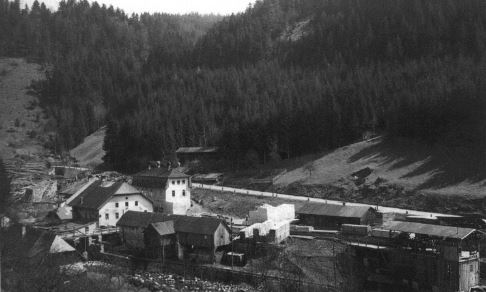 kleines Bild der Höllmühle